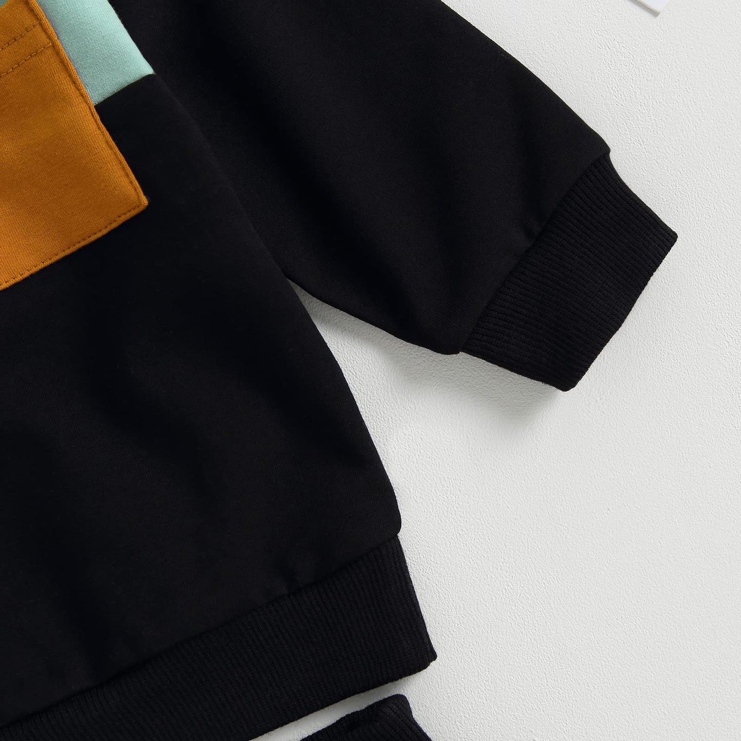 Kupretty Conjunto de sudadera de manga larga con bloques de color y pantalones deportivos para bebé niño