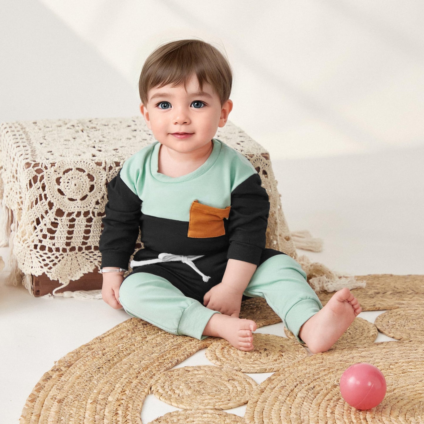 Kupretty Conjunto de sudadera de manga larga con bloques de color y pantalones deportivos para bebé niño