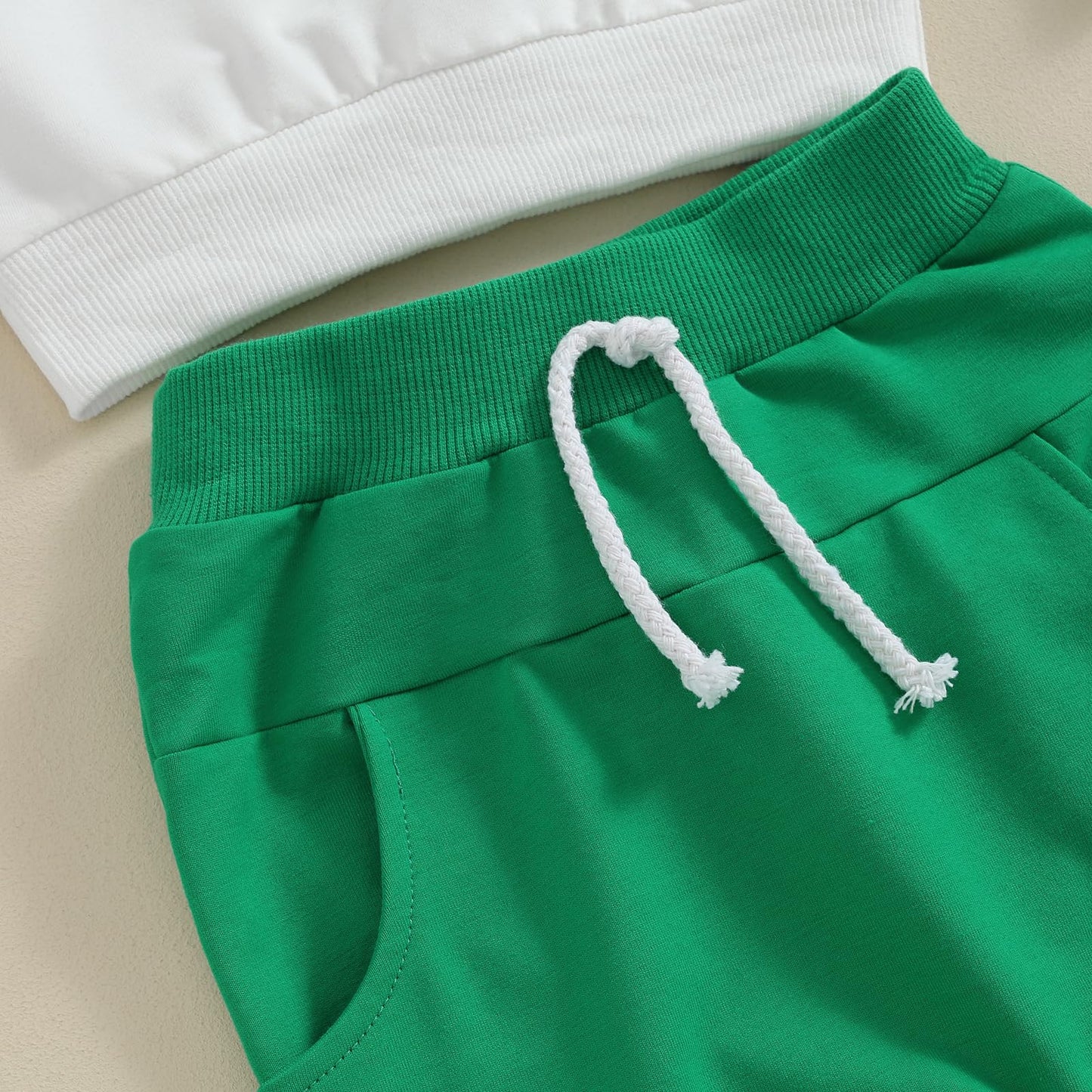 Kupretty Conjunto de sudadera de manga larga con bloques de color y pantalones deportivos para bebé niño