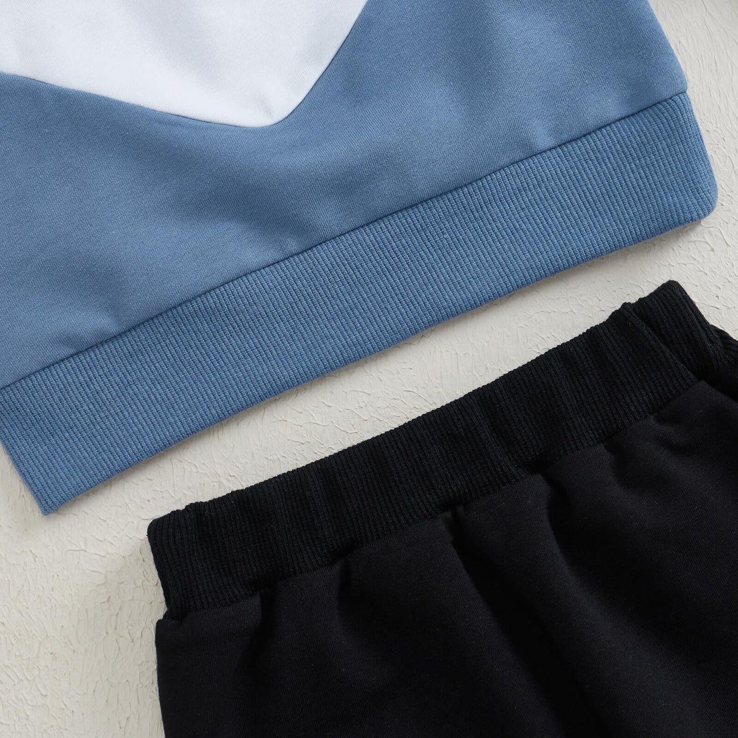 Kupretty Conjunto de sudadera de manga larga con bloques de color y pantalones deportivos para bebé niño