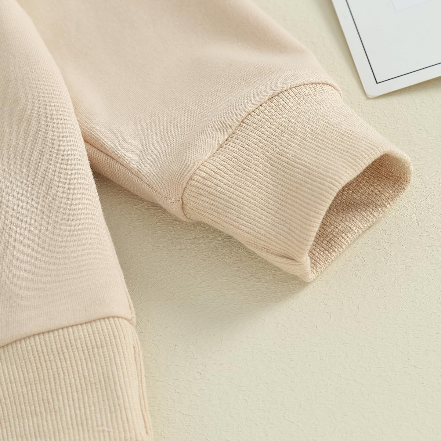 Kupretty Conjunto de sudadera de manga larga con bloques de color y pantalones deportivos para bebé niño