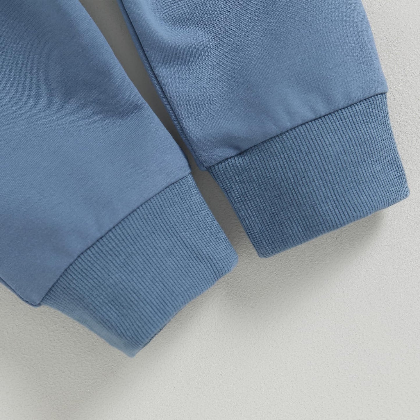 Kupretty Conjunto de sudadera de manga larga con bloques de color y pantalones deportivos para bebé niño