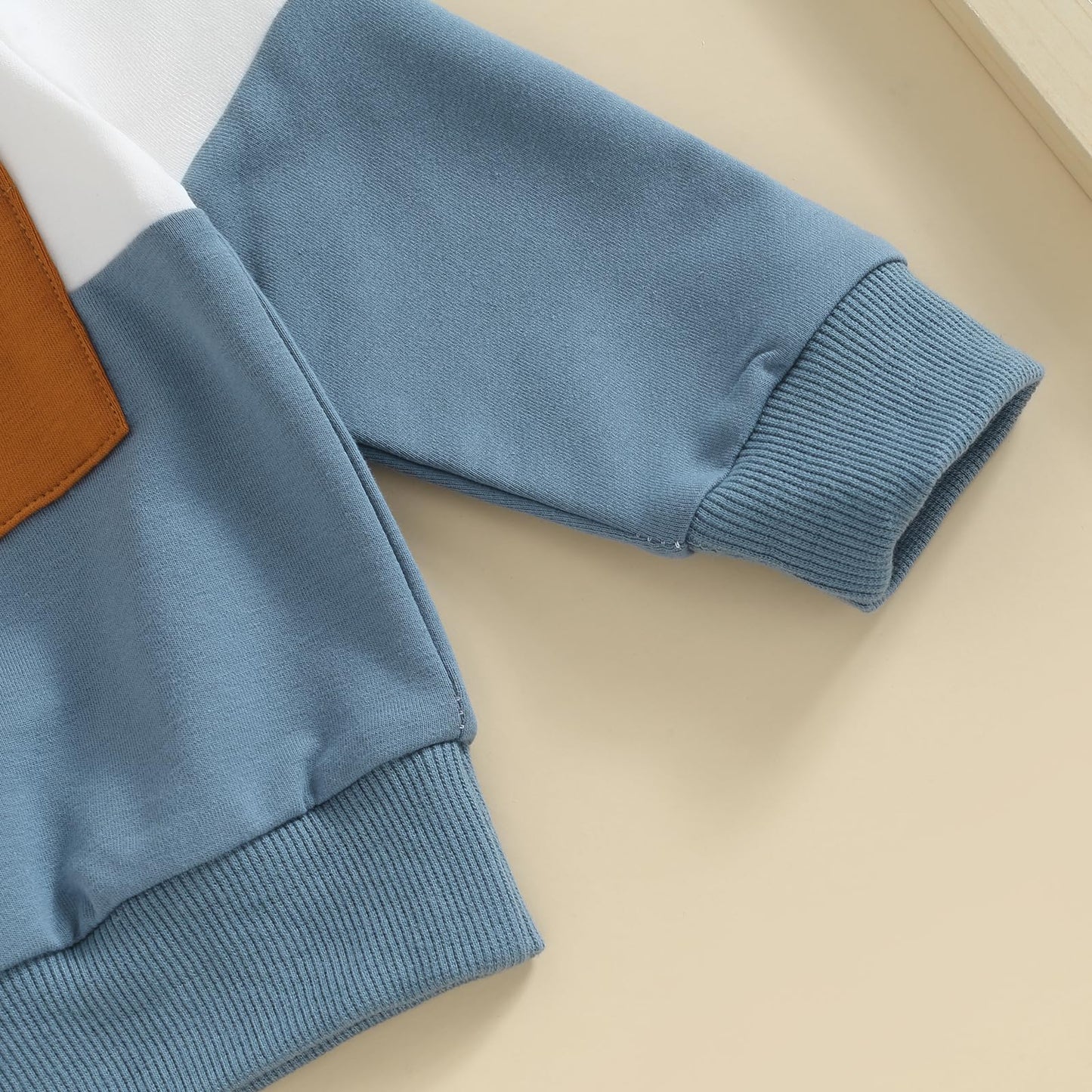 Kupretty Conjunto de sudadera de manga larga con bloques de color y pantalones deportivos para bebé niño