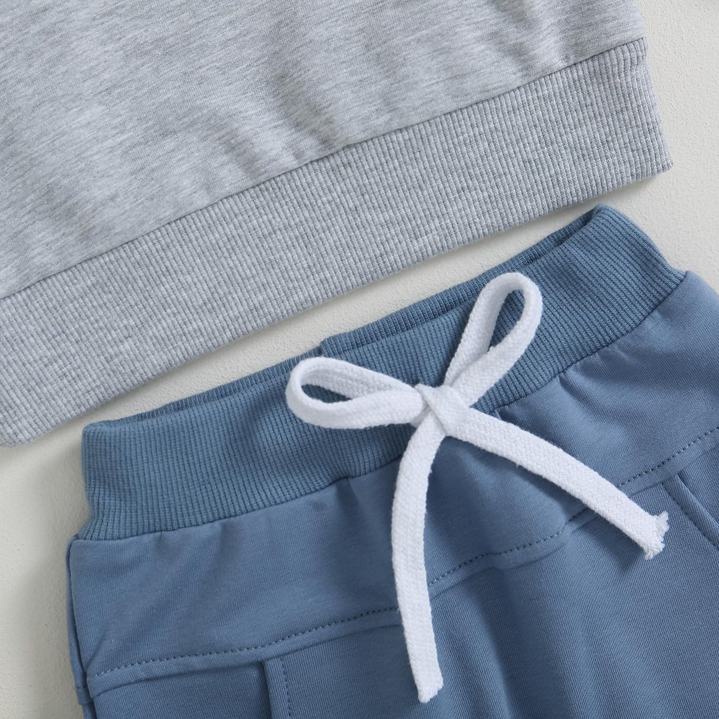 Kupretty Conjunto de sudadera de manga larga con bloques de color y pantalones deportivos para bebé niño