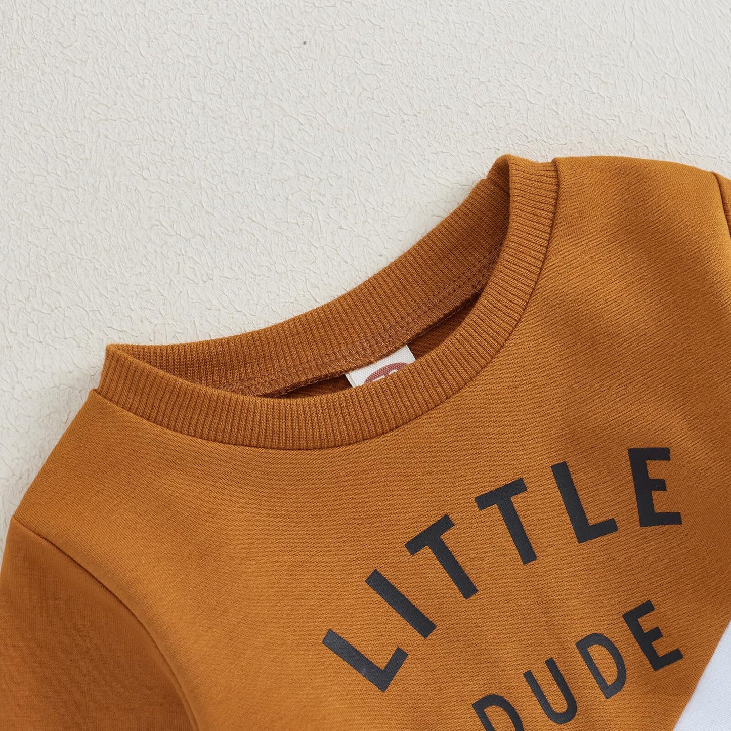 Kupretty Conjunto de sudadera de manga larga con bloques de color y pantalones deportivos para bebé niño