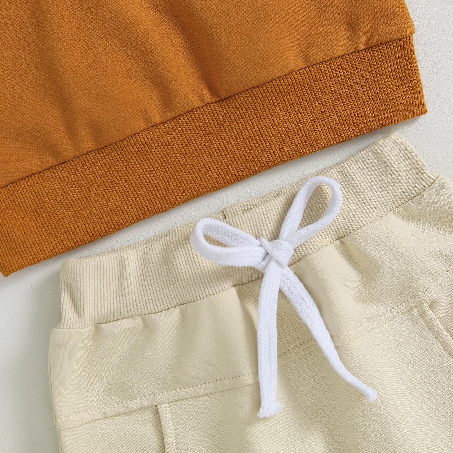 Kupretty Conjunto de sudadera de manga larga con bloques de color y pantalones deportivos para bebé niño